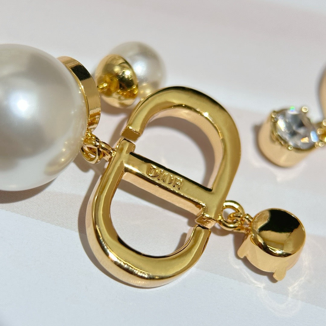 JW862 CD Earrings