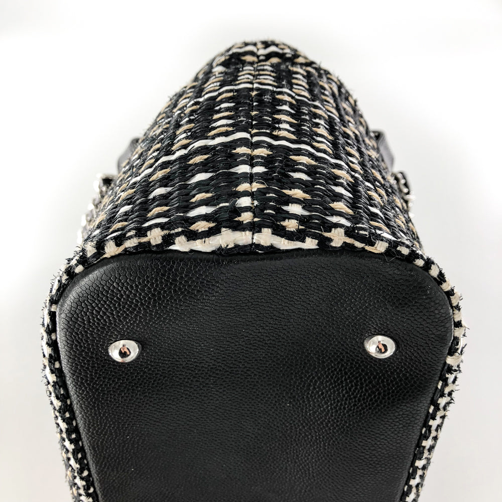 18 Series Tweed Top Handle