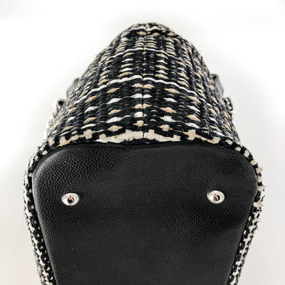 18 Series Tweed Top Handle
