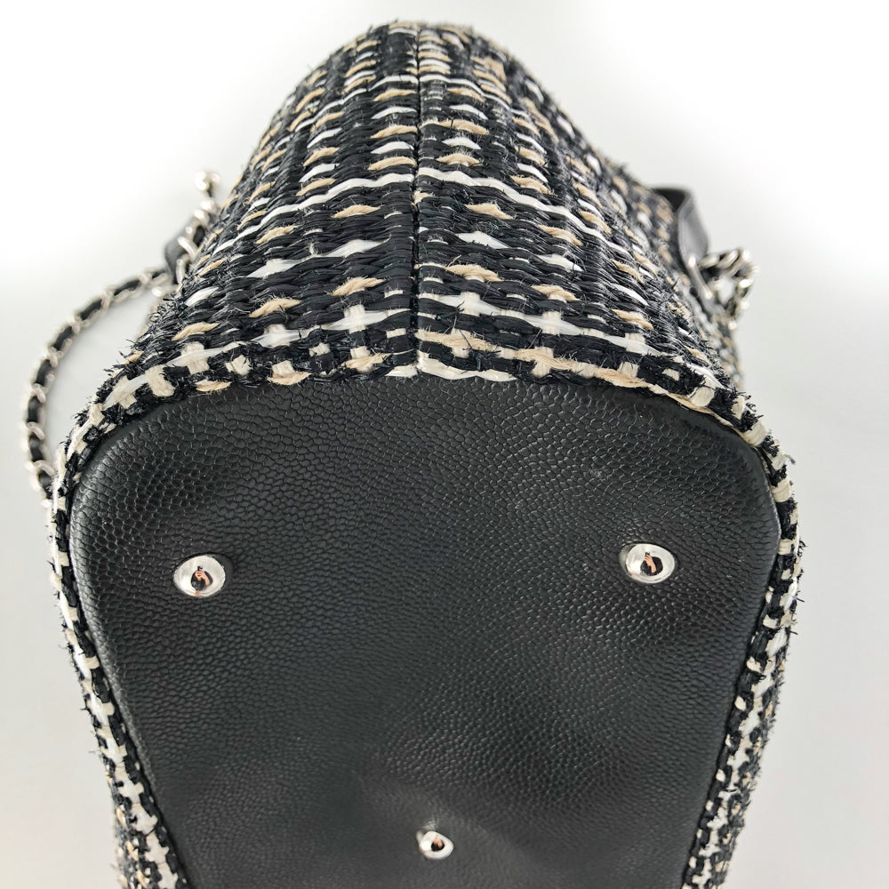 18 Series Tweed Top Handle