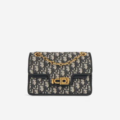 Miss Dioraddict