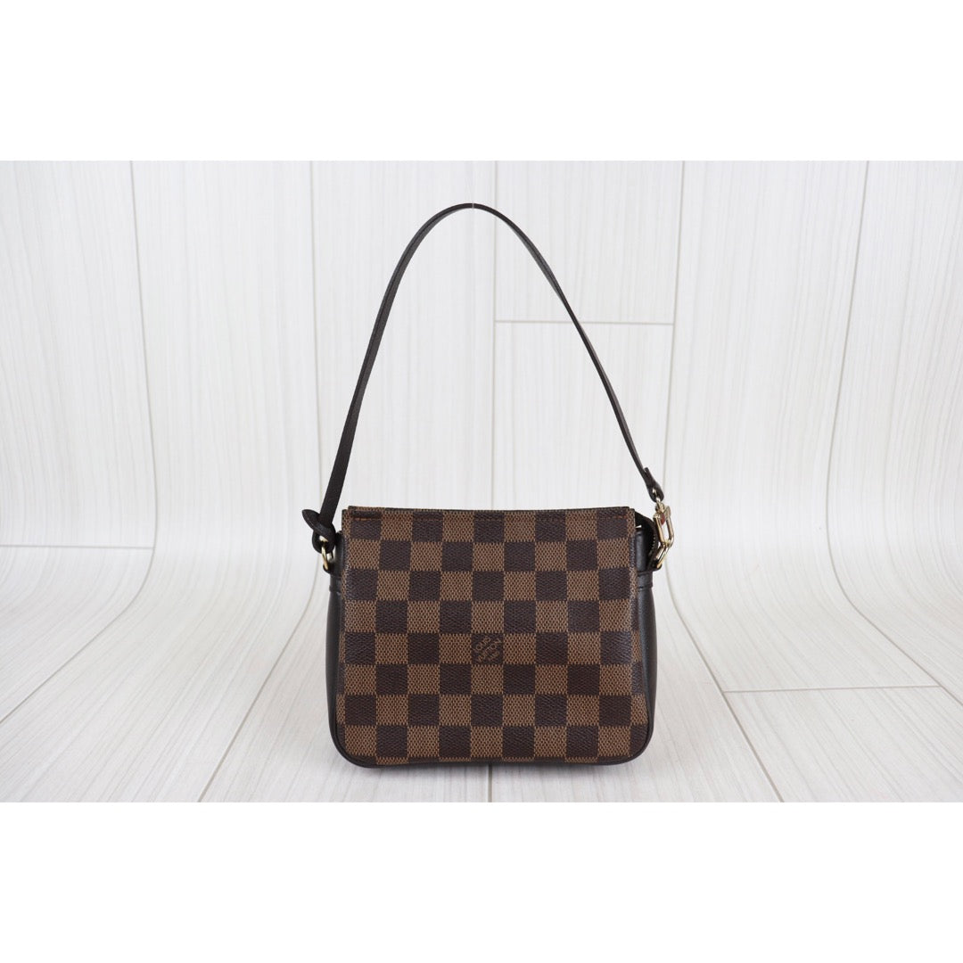 Rank A ｜ LV Damier Truth make up ｜22101104