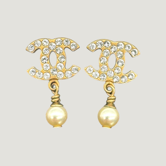 CHANEL EARRINGS | PEARLS