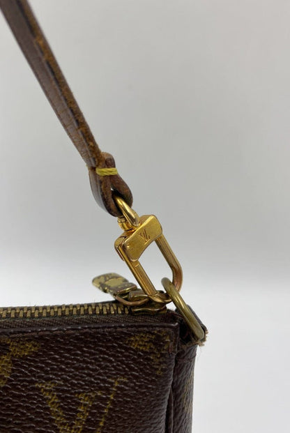 Louis Vuitton Vintage Pochette