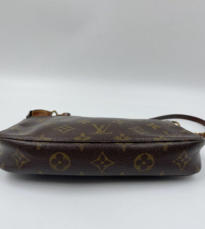 Louis Vuitton Vintage Pochette