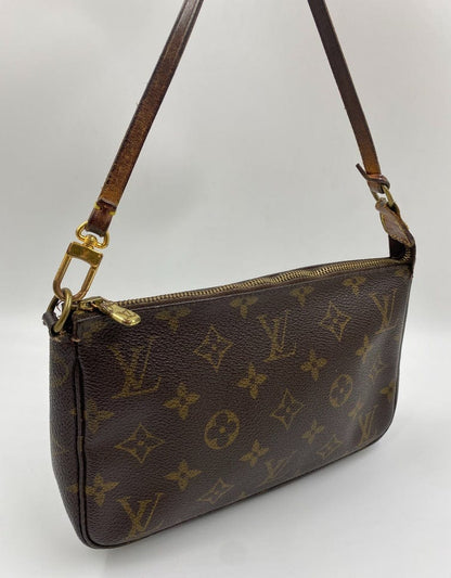 Louis Vuitton Vintage Pochette