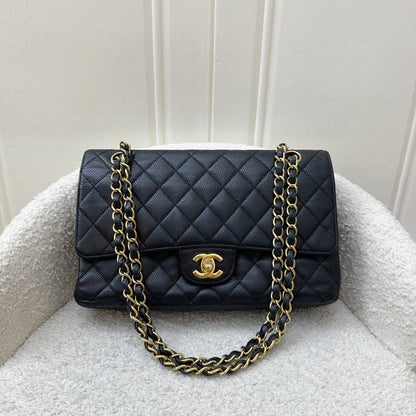 Chanel Medium Classic Flap CF in Black Caviar GHW
