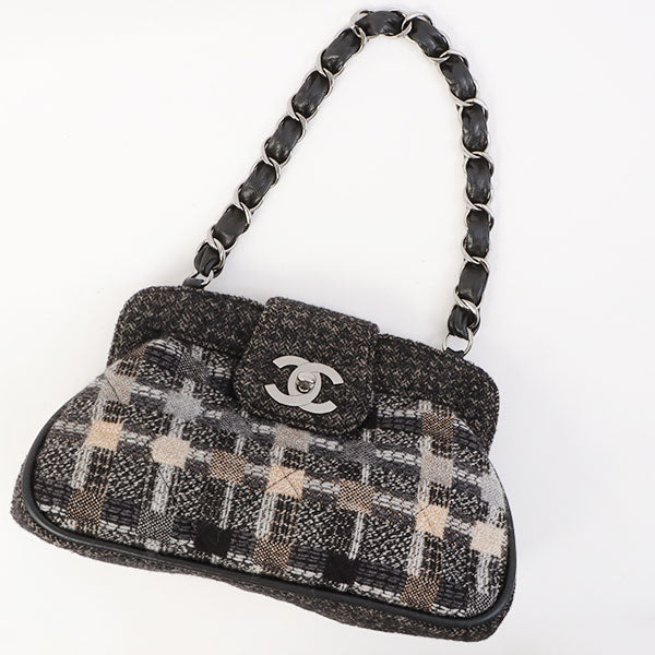 Chanel Around 2006 Made Tweed Cc Mark Plate Chain Shoulder Bag Black/Multi