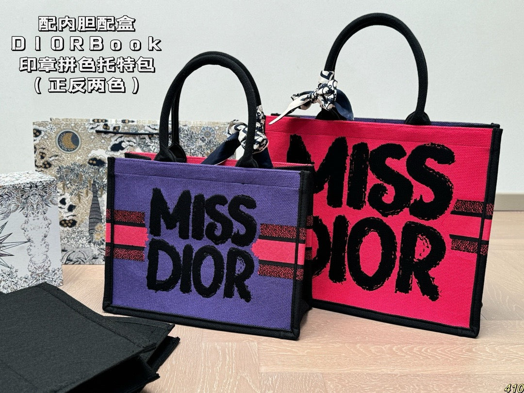 DR467 Book Tote Medium/Large