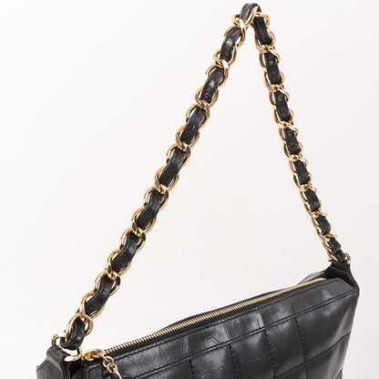 Chanel Around 2002 Made Chocobar Logo Embossed Chain Shoulder Bag Black
