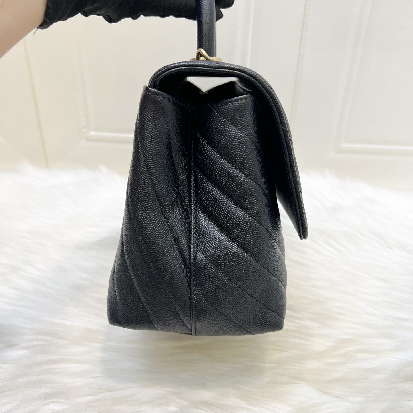 Chanel Medium 29cm Coco Handle Flap in Chevron Quilted Black Caviar and GHW (Model: A92991)