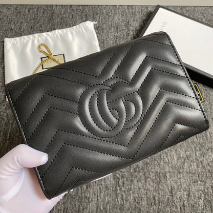 GC434 GG Marmont matelassé mini bag / 8"W x 5"H x 2.5"D