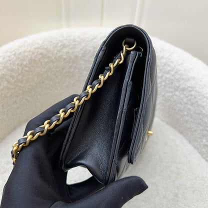 Chanel Pearl Crush Wallet on Chain WOC in Black Lambskin and AGHW (Model: AP1450)