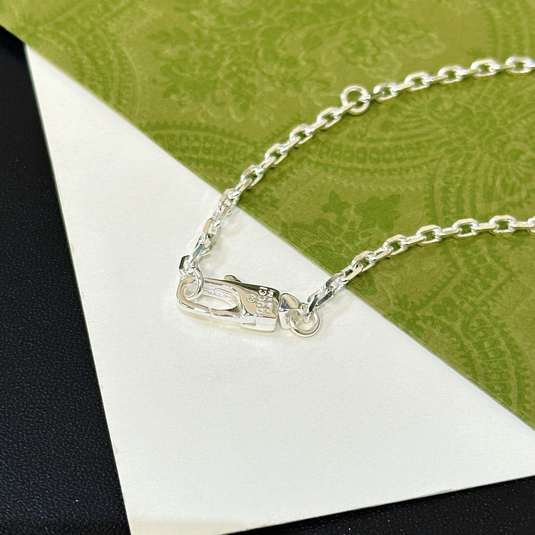 JW828 GG Trademark Necklace/Bracelet