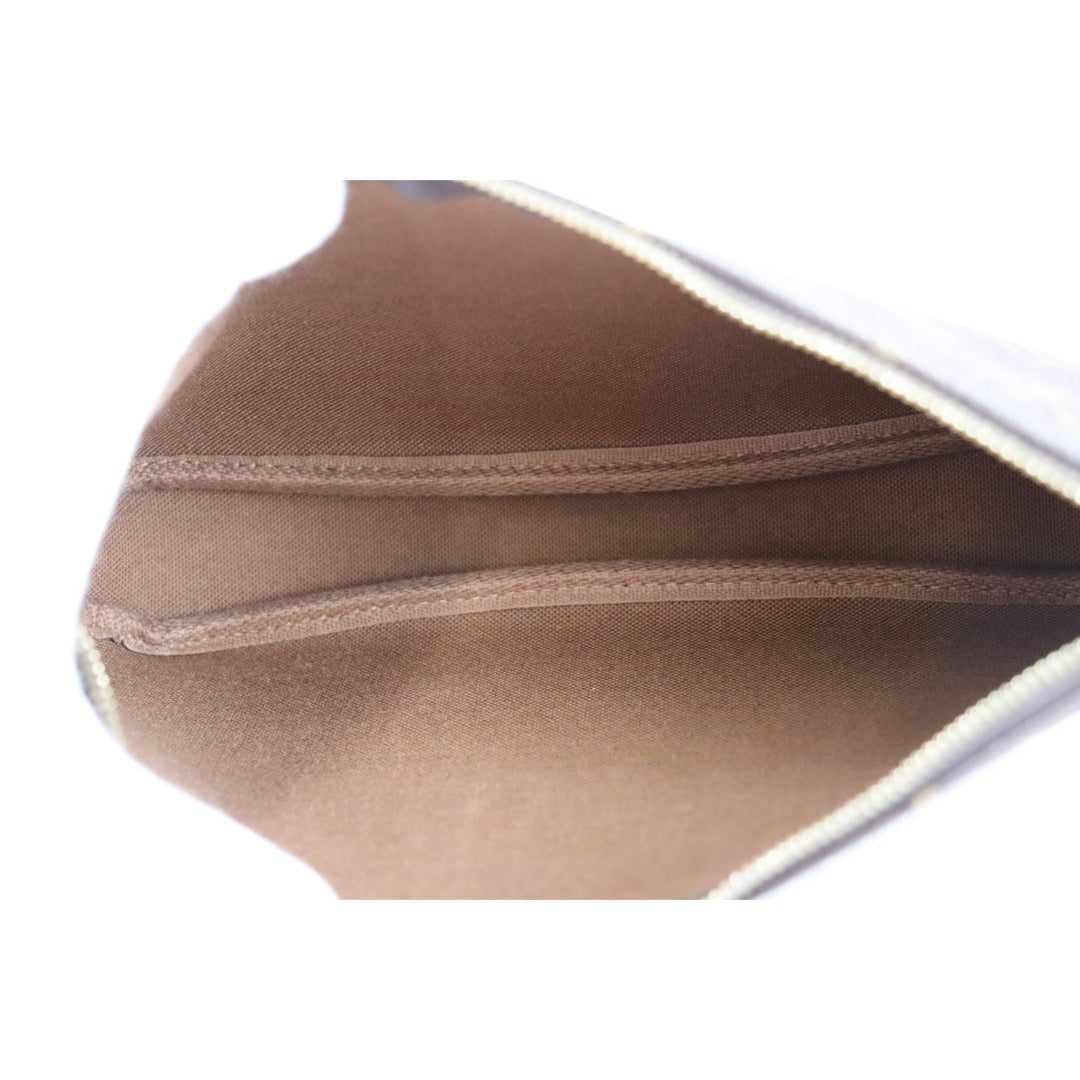 Rank AB ｜ LV Monogram Pochette Accessoires ｜22101304