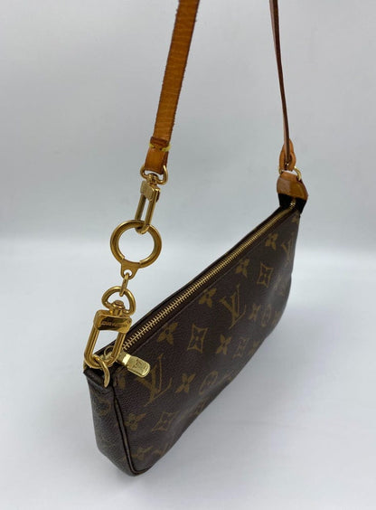 Louis Vuitton Vintage Pochette