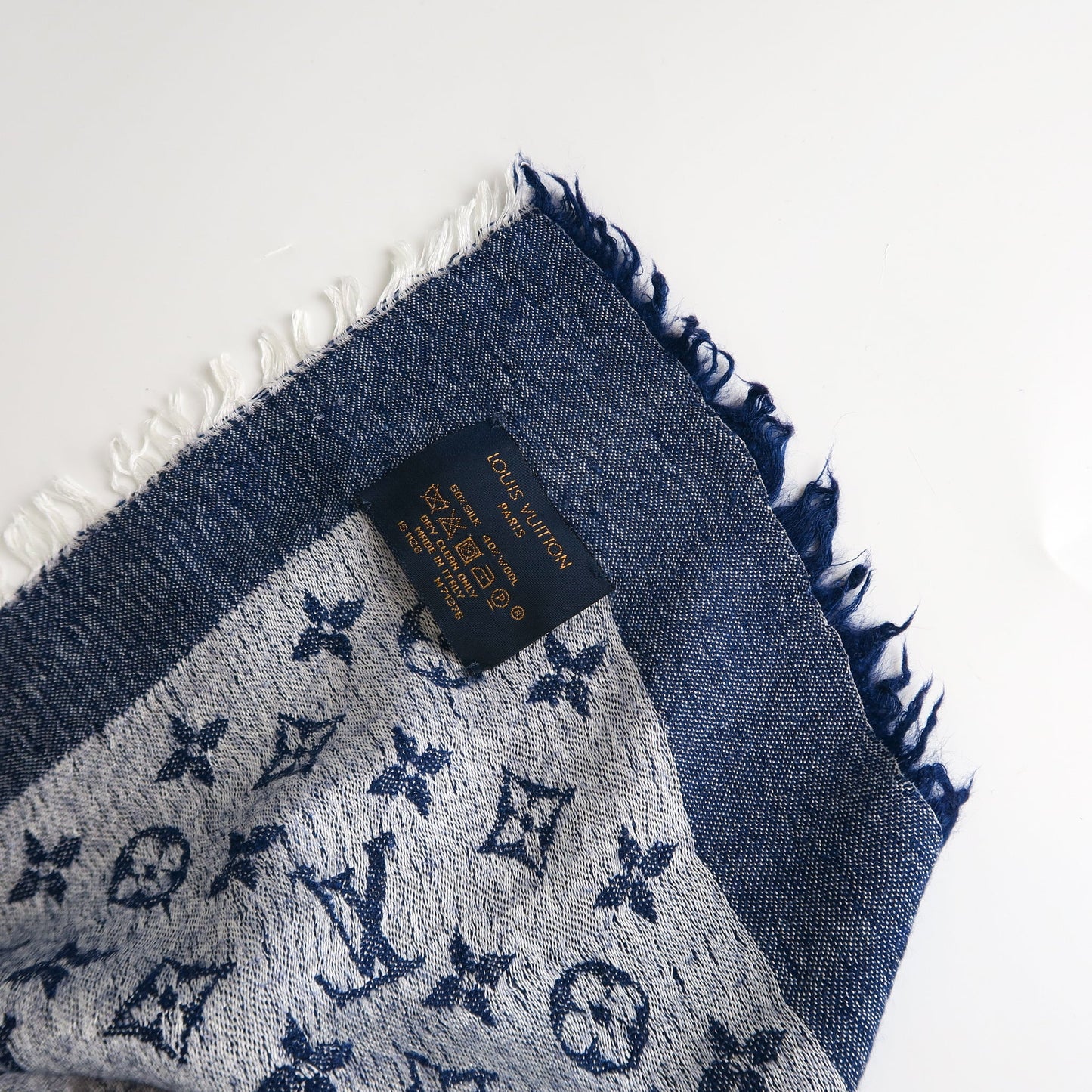 Louis-Vuitton Monogram Shawl in Blue Denim