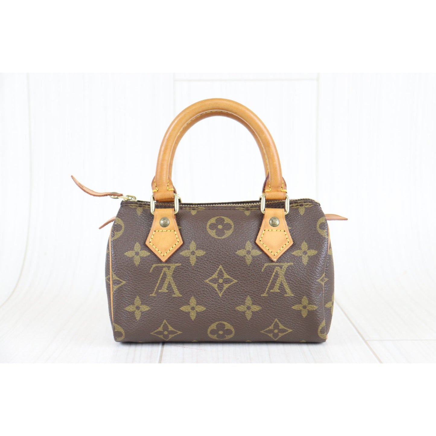 Rank AB ｜ LV Monogram Mini Speedy Handbag ｜090804