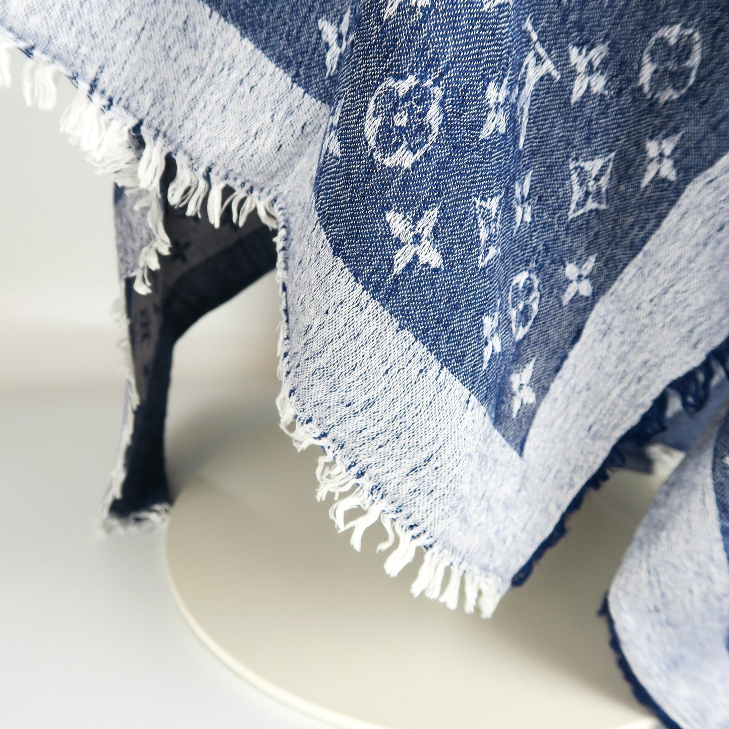 Louis-Vuitton Monogram Shawl in Blue Denim