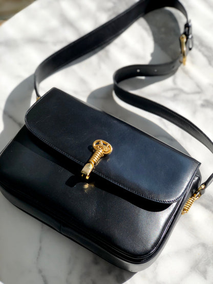 CELINE Twist Horse carriage Crossbody Shoulderbag Black Vintage Old CELINE jhk8y5