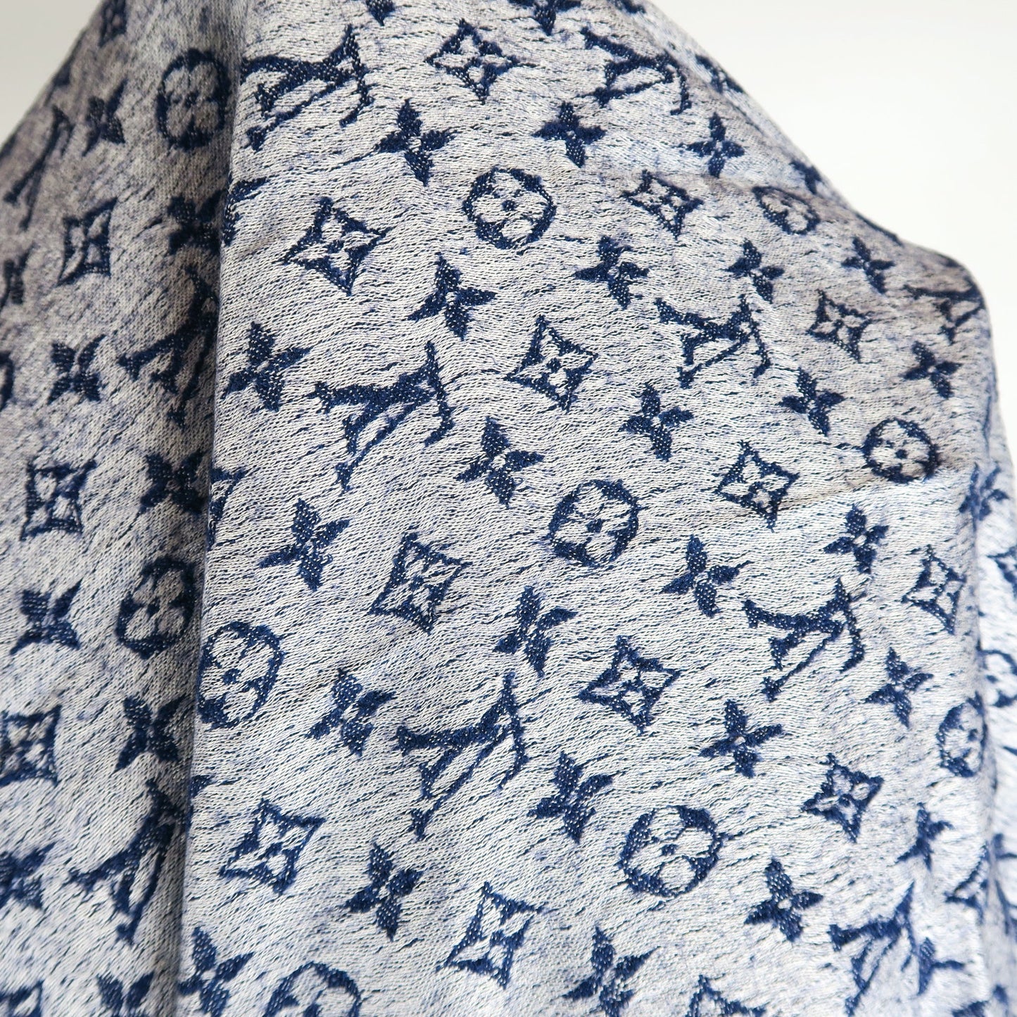 Louis-Vuitton Monogram Shawl in Blue Denim