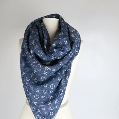 Louis-Vuitton Monogram Shawl in Blue Denim