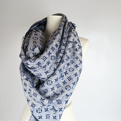Louis-Vuitton Monogram Shawl in Blue Denim