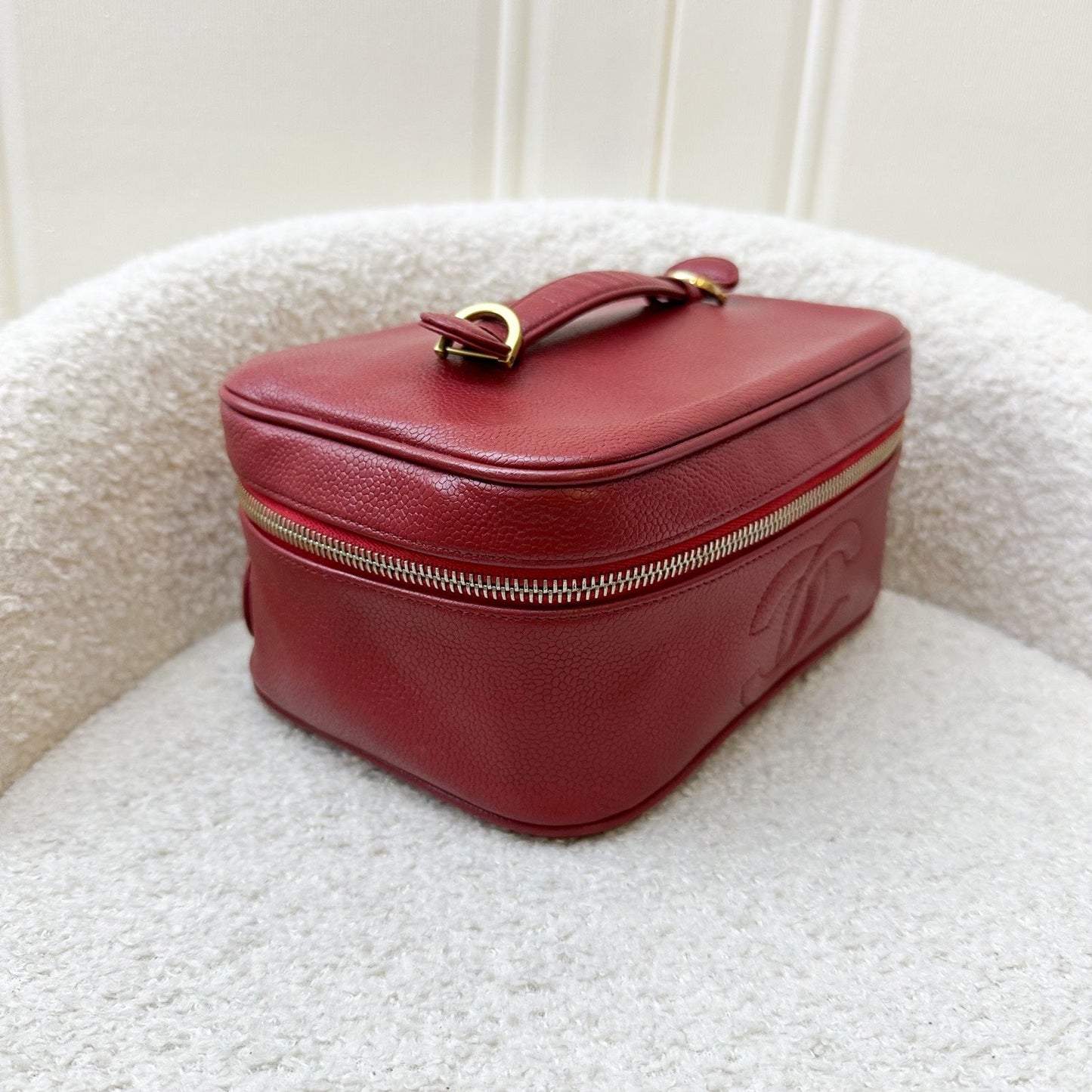 Chanel Vintage Vanity Case in Red Caviar and GHW
