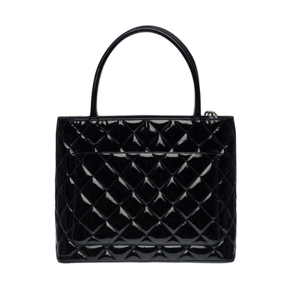 CHANEL Beautiful Cabas Medallion bag in black patent leather, SHW