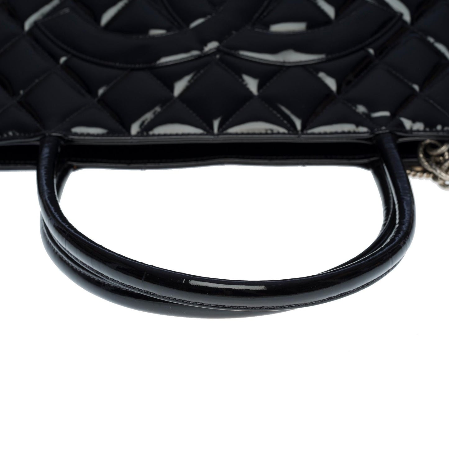 CHANEL Beautiful Cabas Medallion bag in black patent leather, SHW