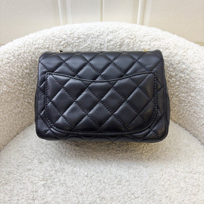 Chanel 22C Pearl Crush Square Mini Flap in Black Lambskin and AGHW (Model: AS1786)
