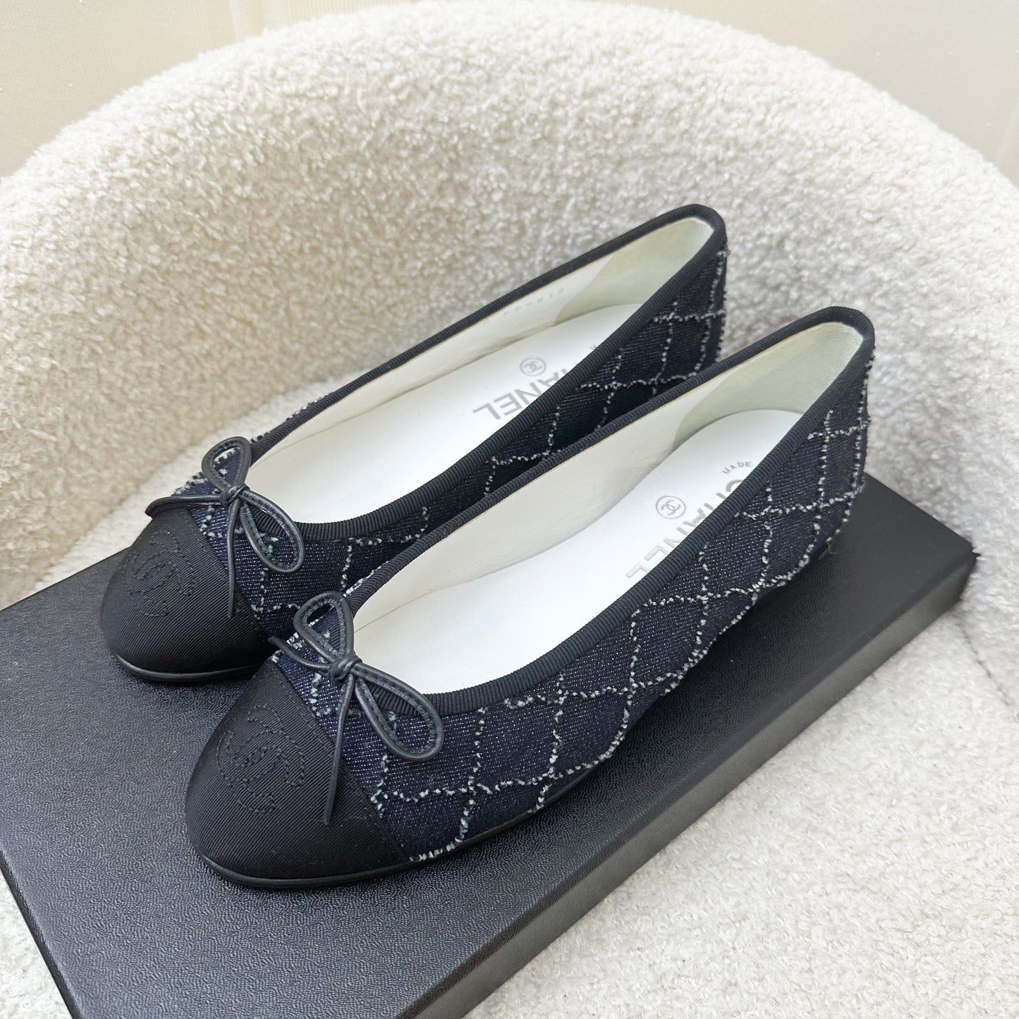 Chanel Classic Ballerina Pumps in Embroidered Denim / Black Gosgrain Size 36