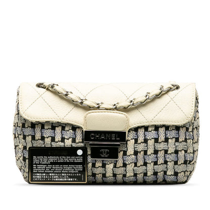 Chanel Tweed and Calfskin Single Flap Bag Leather Shoulder Bag in Good condition