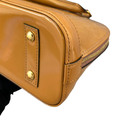 Louis-Vuitton Vernis Alma PM Monogram Caramel GHW