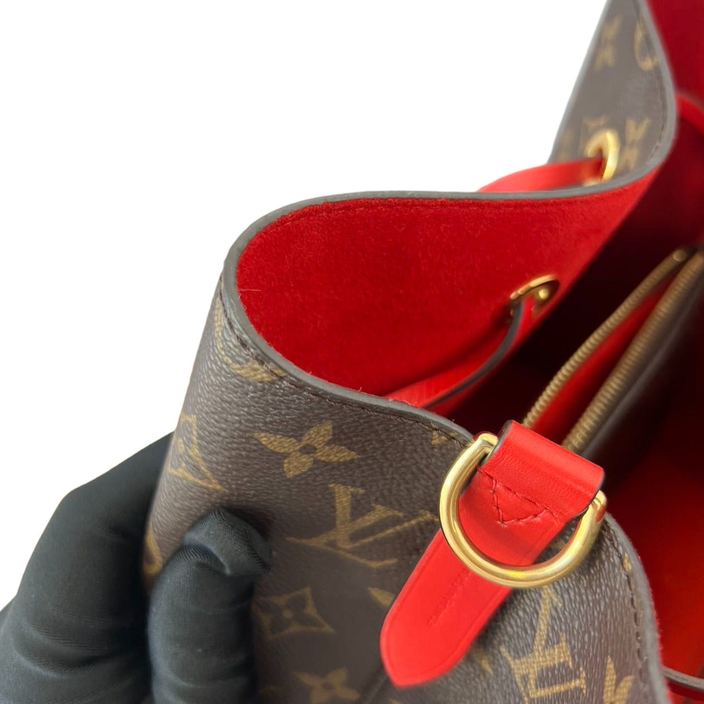 Louis-Vuitton Neonoe MM Monogram Coquelicot Red GHW