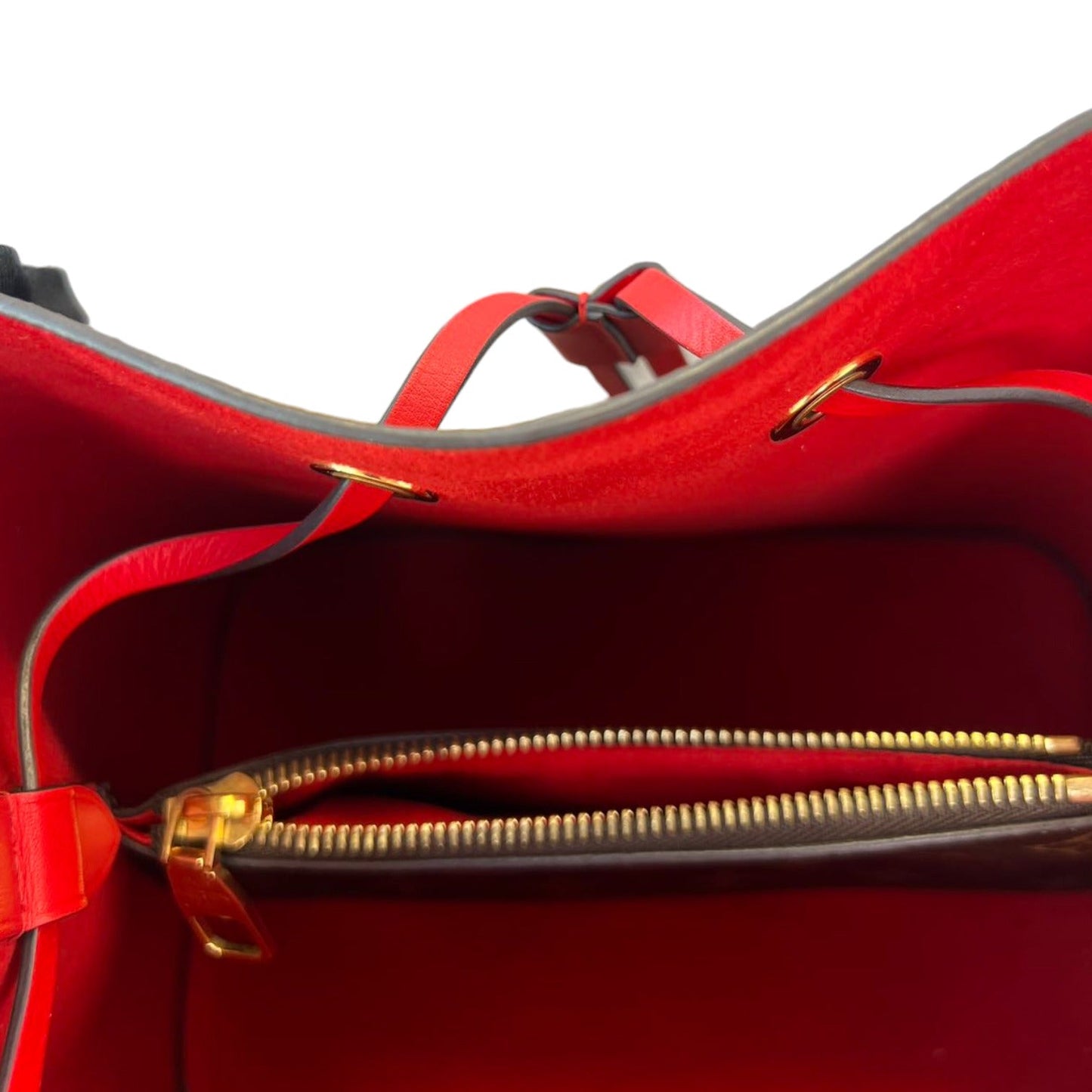 Louis-Vuitton Neonoe MM Monogram Coquelicot Red GHW