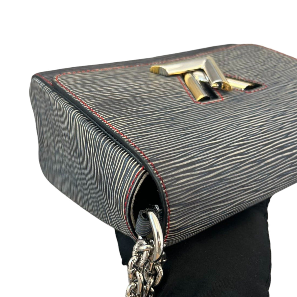 Louis-Vuitton Epi Twist MM Noir Grey SHW