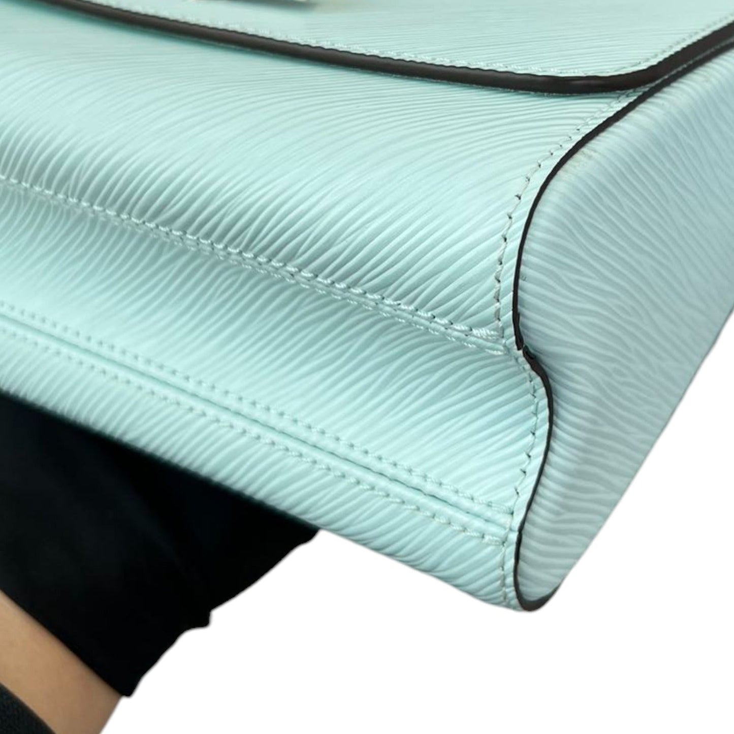 Louis-Vuitton Twist MM Summer Splash Calfskin Blue SHW