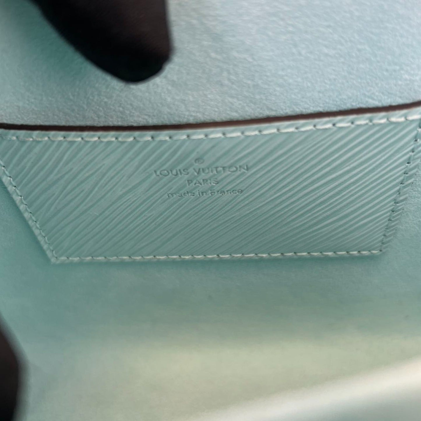 Louis-Vuitton Twist MM Summer Splash Calfskin Blue SHW