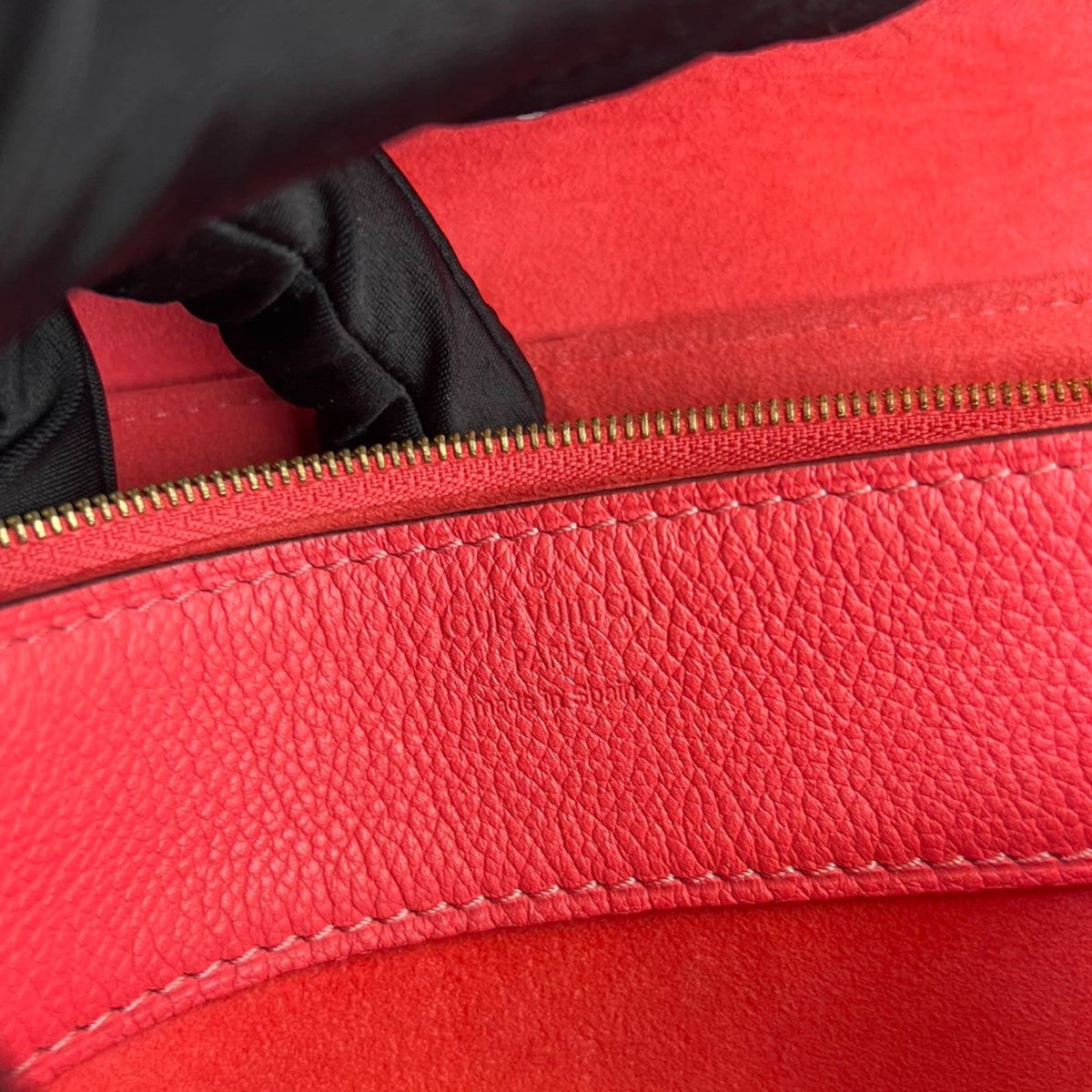 Louis-Vuitton Pallas Chain Flap Monogram Red GHW
