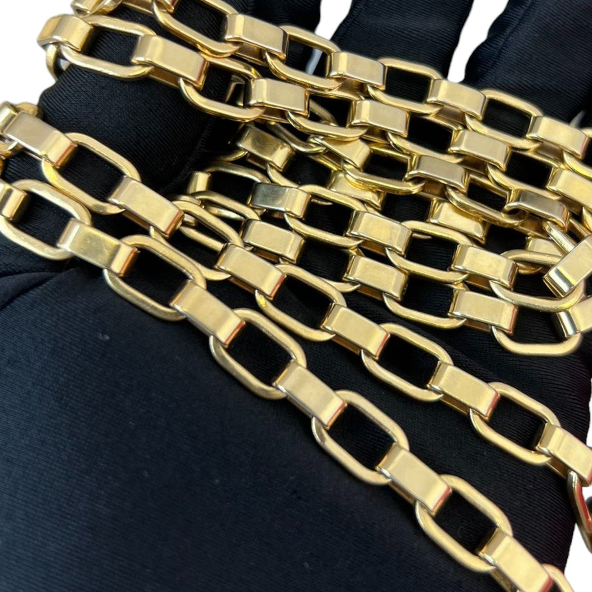 Louis-Vuitton Pallas Chain Flap Monogram Red GHW