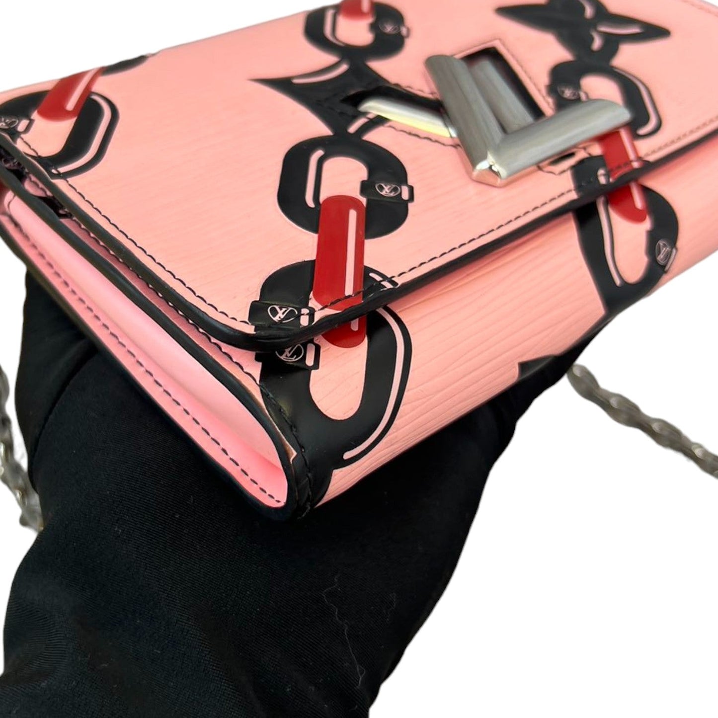 Louis-Vuitton Chain Flower Twist WOC Shoulder Epi Pink SHW
