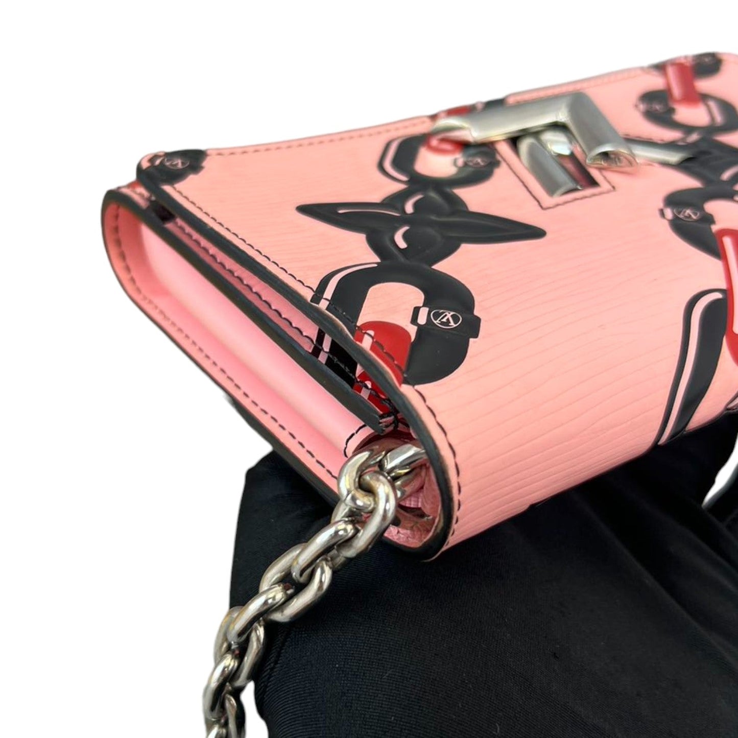 Louis-Vuitton Chain Flower Twist WOC Shoulder Epi Pink SHW
