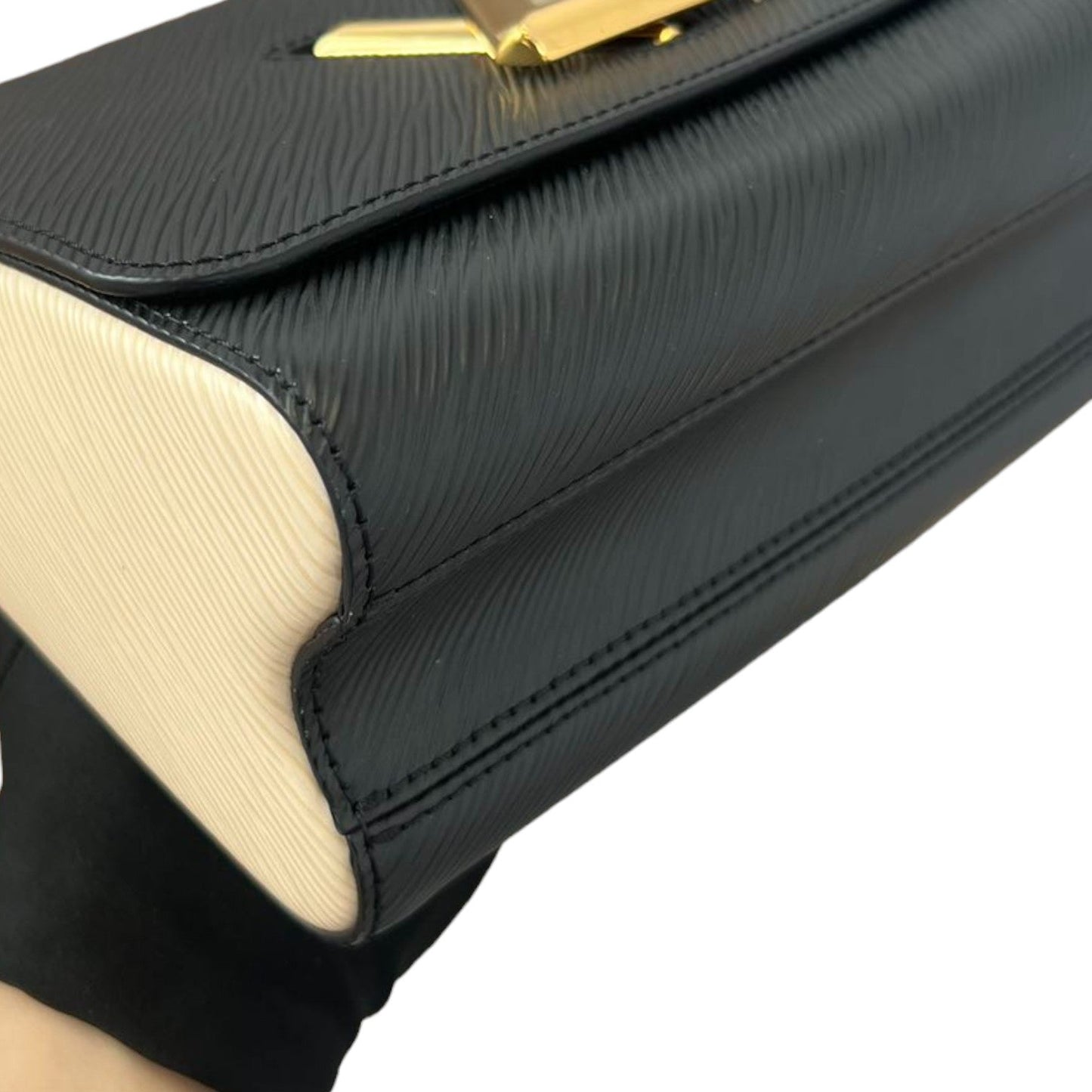 Louis-Vuitton Crafty Twist MM Epi Black GHW