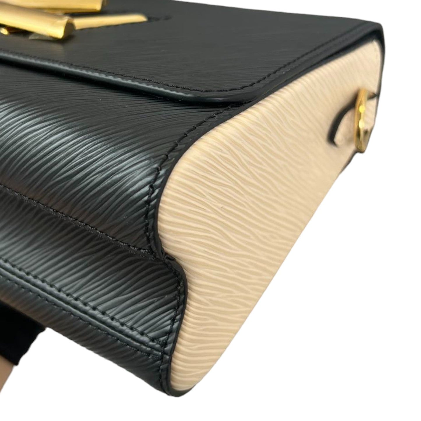 Louis-Vuitton Crafty Twist MM Epi Black GHW