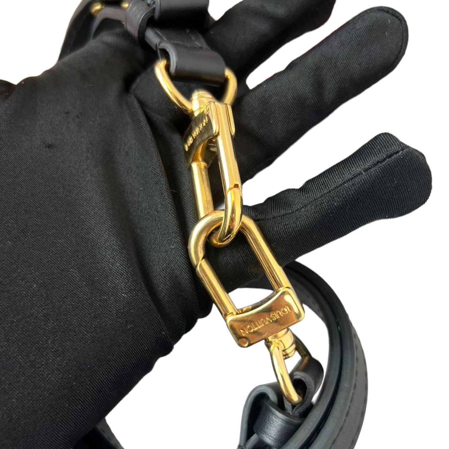 Louis-Vuitton Crafty Twist MM Epi Black GHW