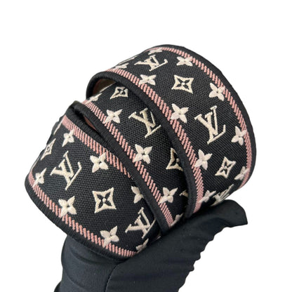 Louis-Vuitton Twist MM Shoulder Epi Black GHW