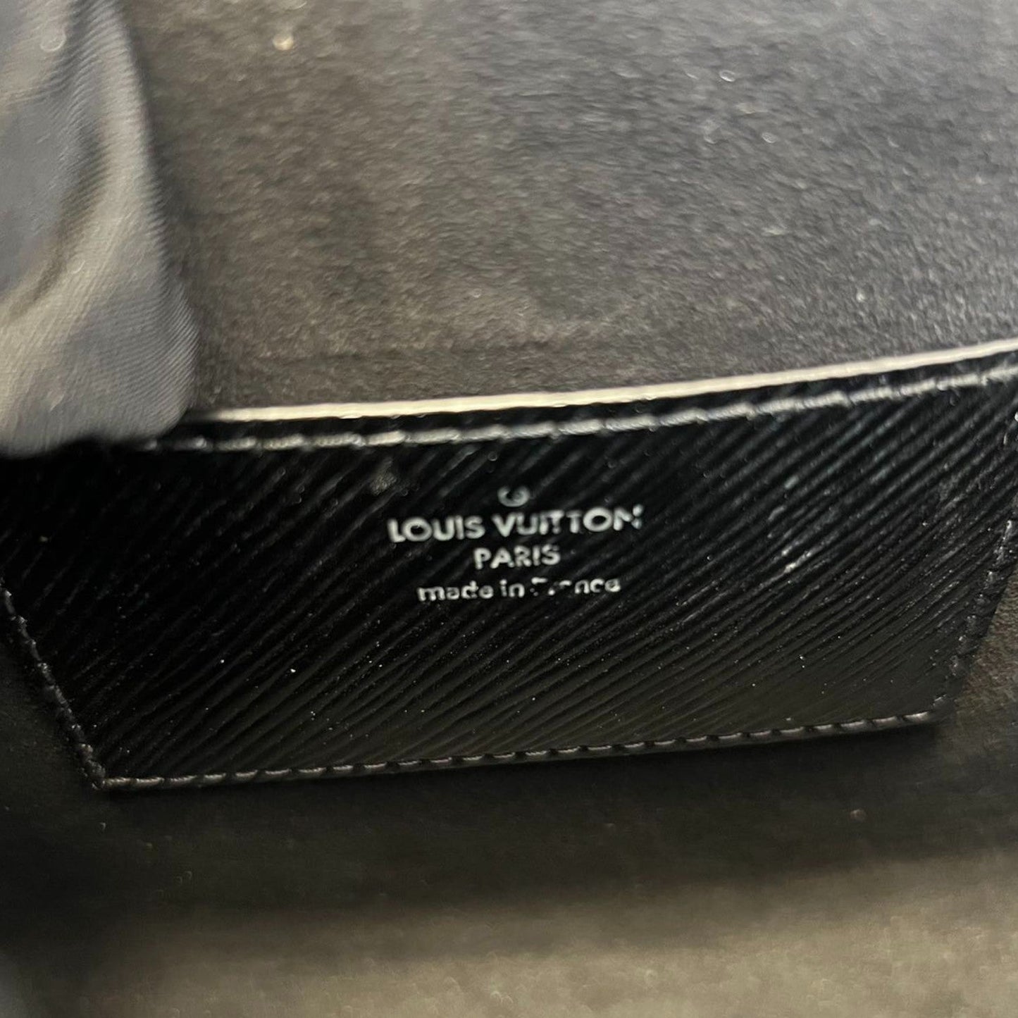 Louis-Vuitton Twist MM Shoulder Epi Black SHW