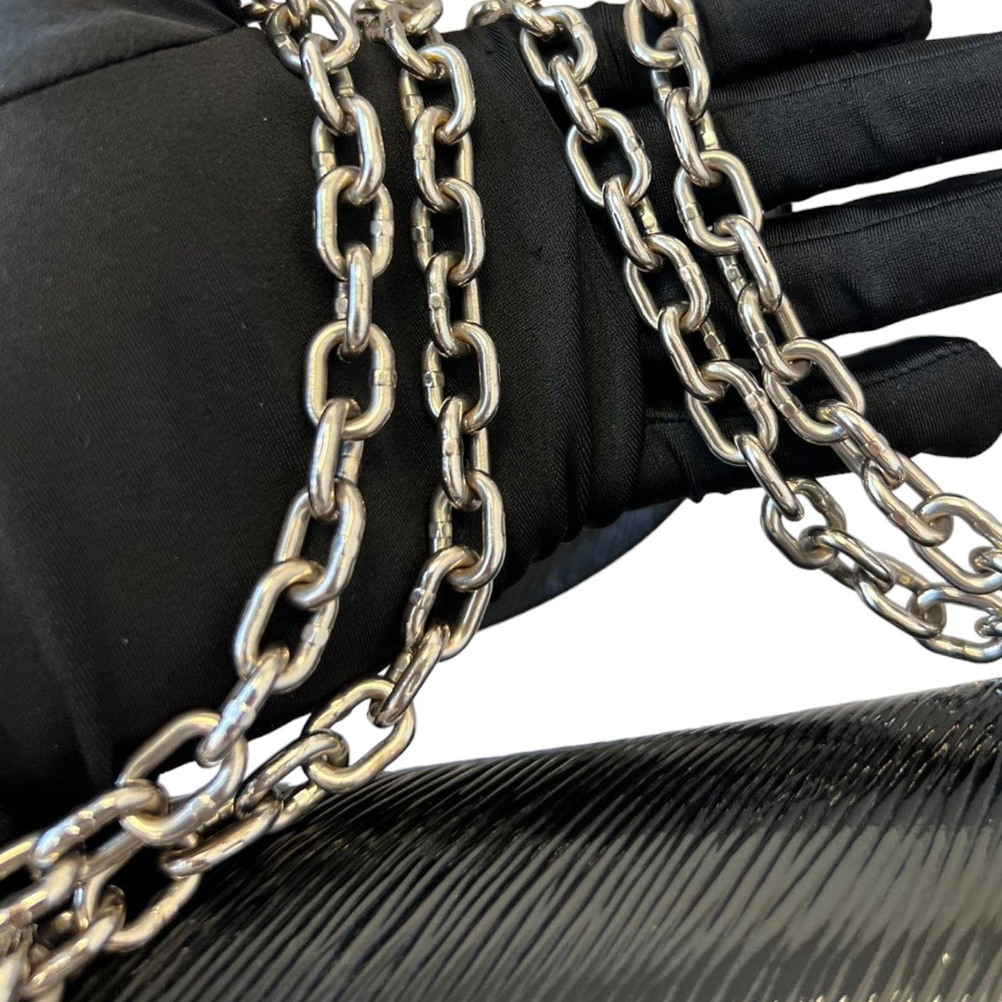 Louis-Vuitton Twist MM Shoulder Epi Black SHW