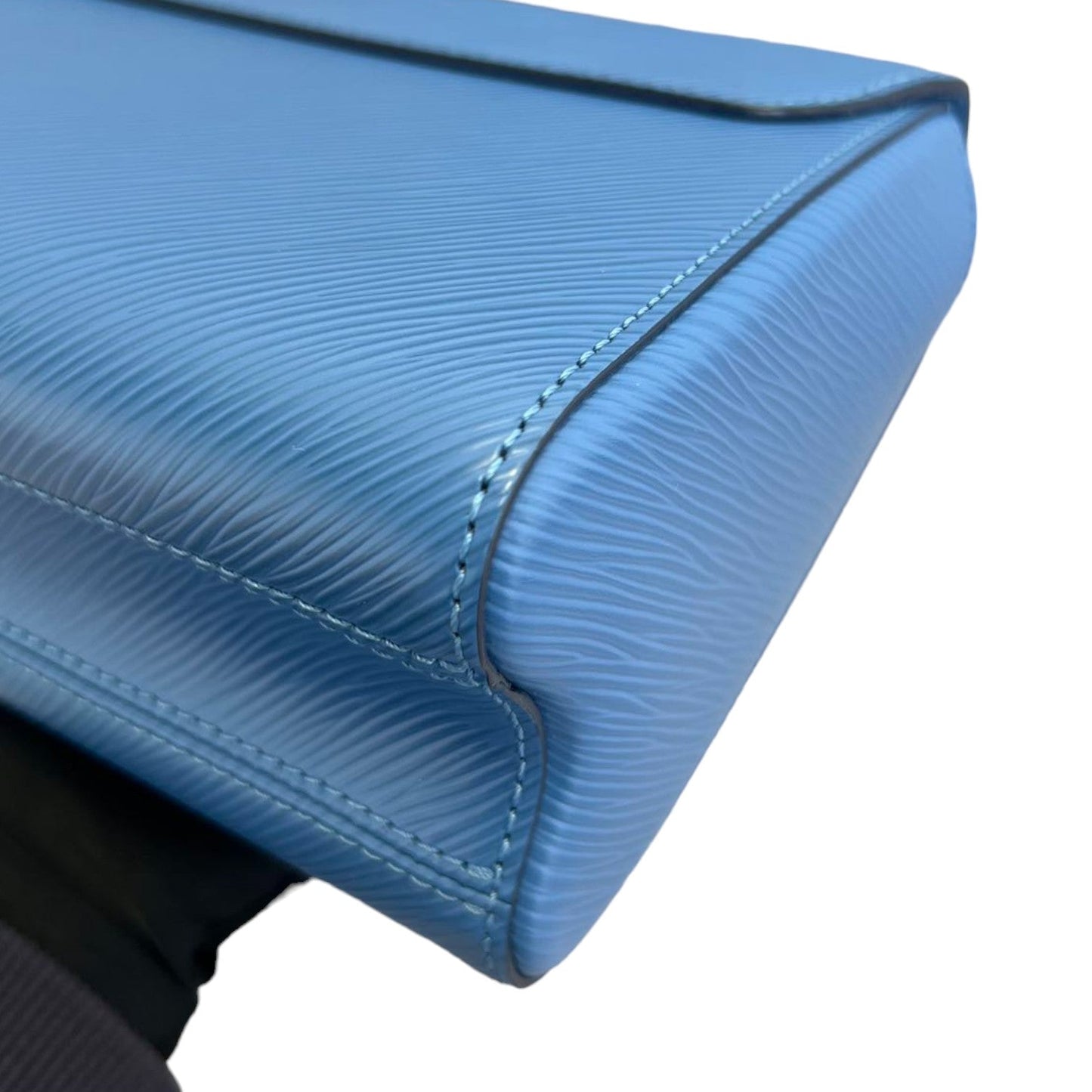 Louis-Vuitton Twist MM Shoulder Epi Blue GHW